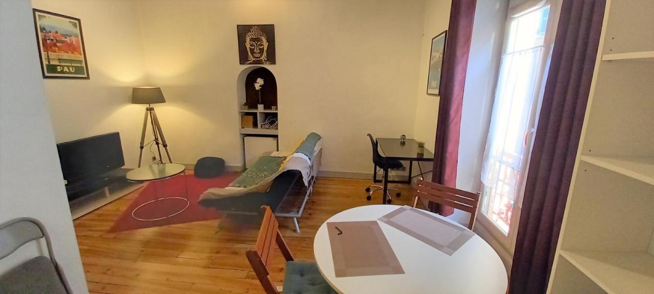 Le Gambetta T2 Cosy Hypercentre Wifi Fibre Avec Parking Apartment Pau Exterior photo
