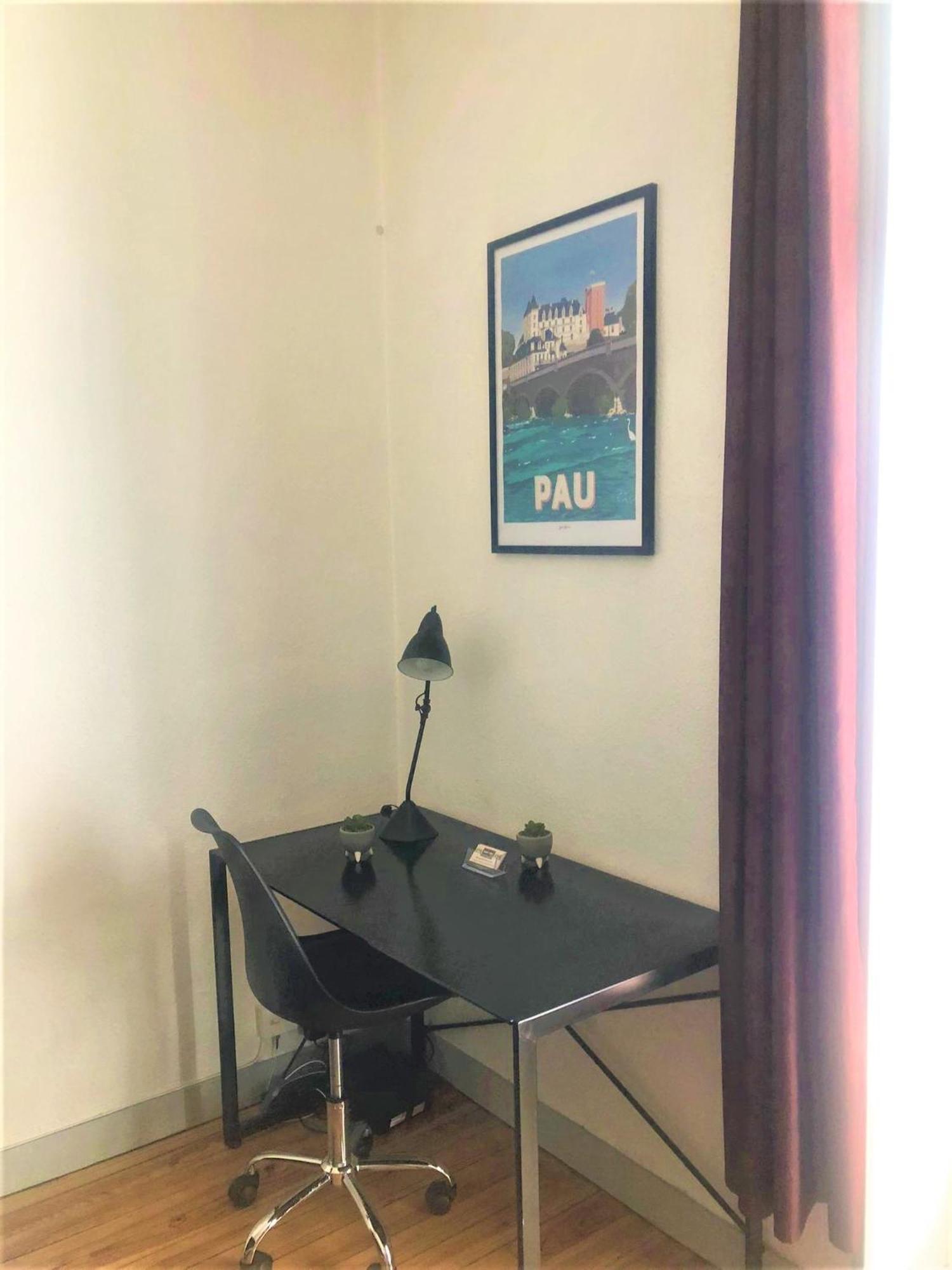 Le Gambetta T2 Cosy Hypercentre Wifi Fibre Avec Parking Apartment Pau Exterior photo